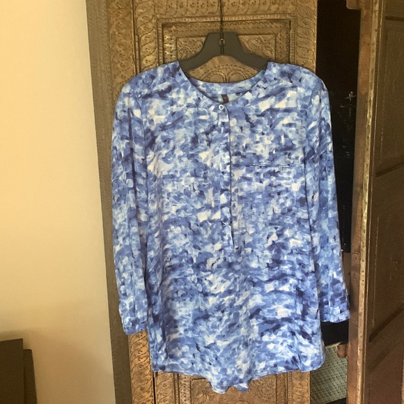 NYDJ soft blues blouse - Picture 1 of 3